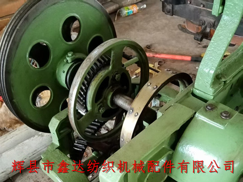 國產(chǎn)絲織機(jī)的型號(hào)（K251、K252、ZK272、K72、K274）與說明